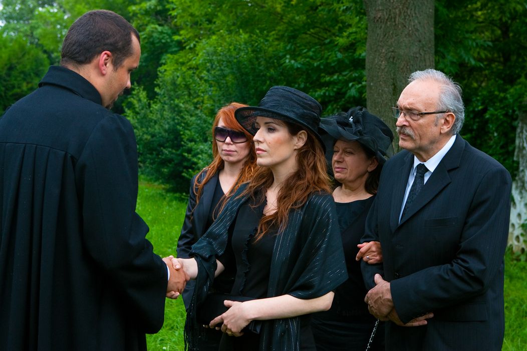 Pohreb Michala v Ordinácii v ružovej záhrade