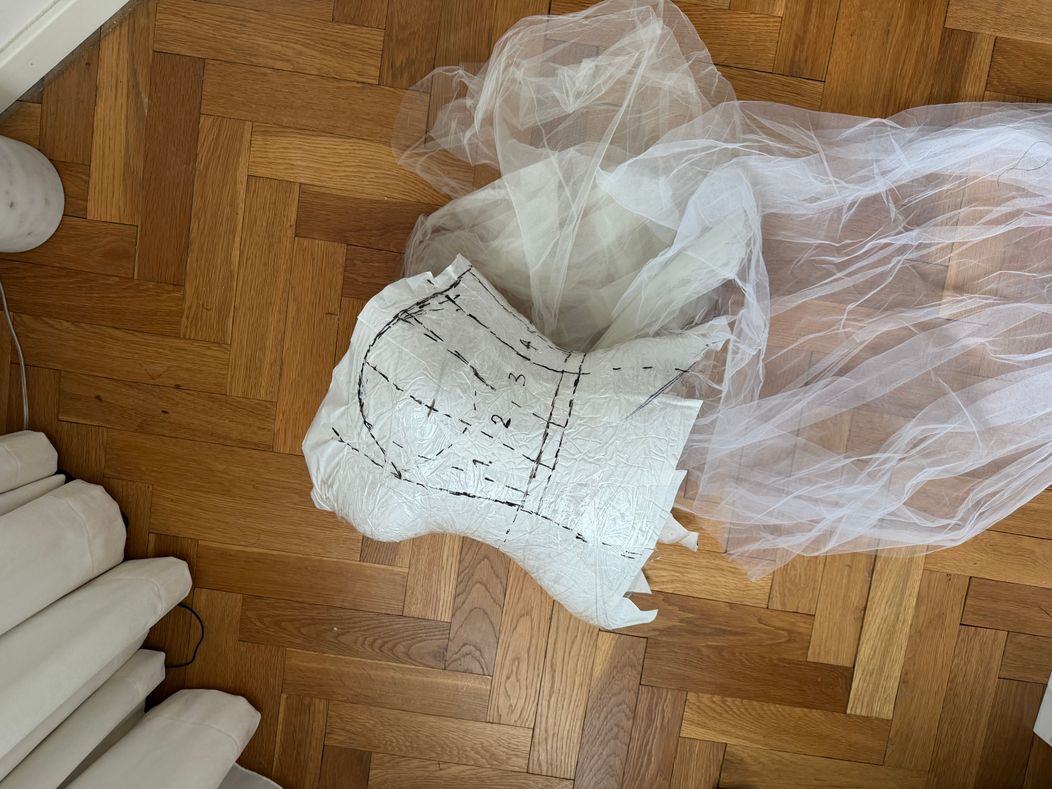 Takto vznikala svadobná róba Dary Rolins