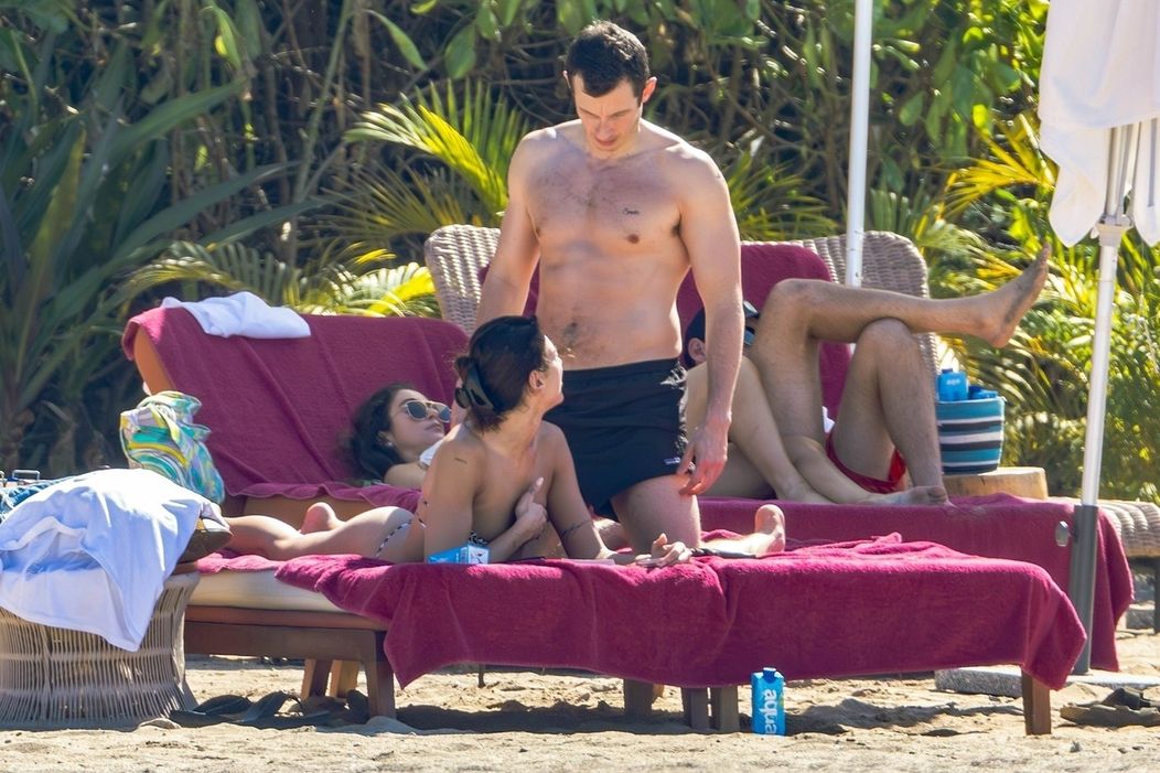 Dua Lipa so snúbencom Callumom Turnerom na dovolenke