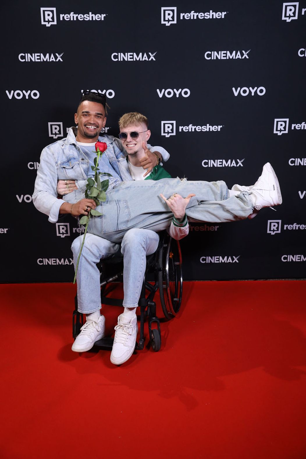 Kino premiéra 1.epizódy Ruže pre nevestu v Bratislave! Dievčatá boli nádherné
