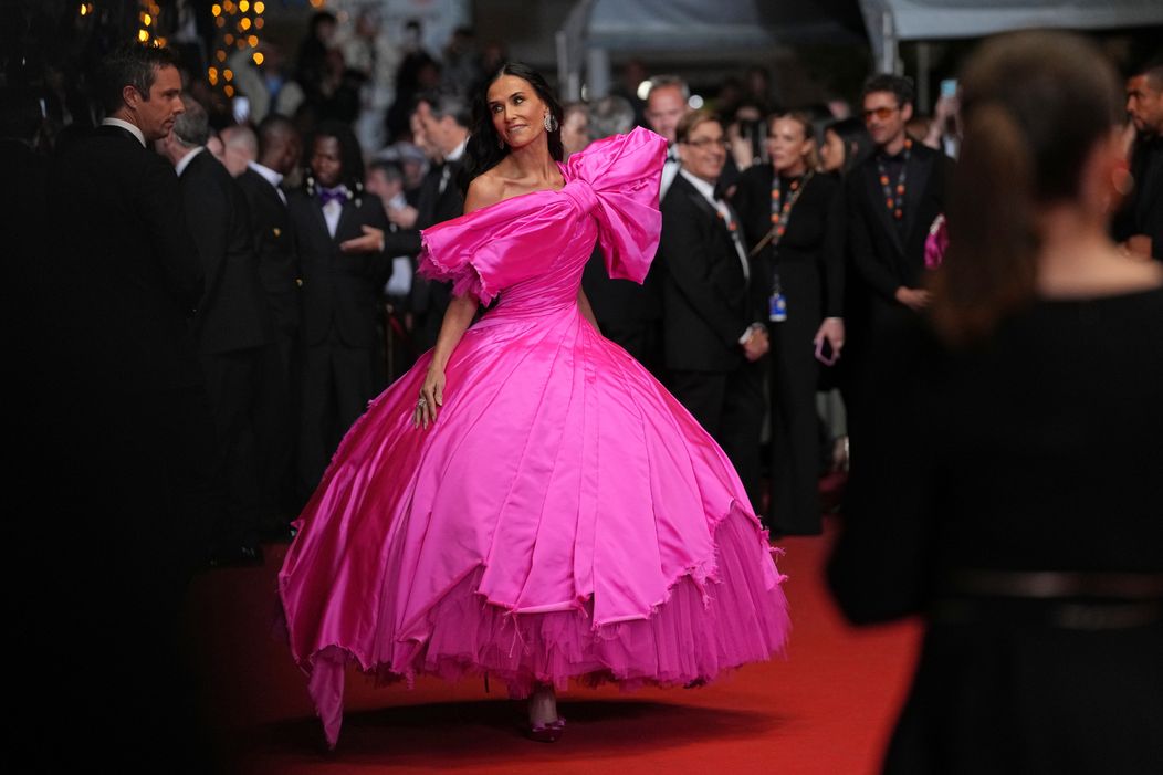 Demi Moore žiari na festivale v Cannes.