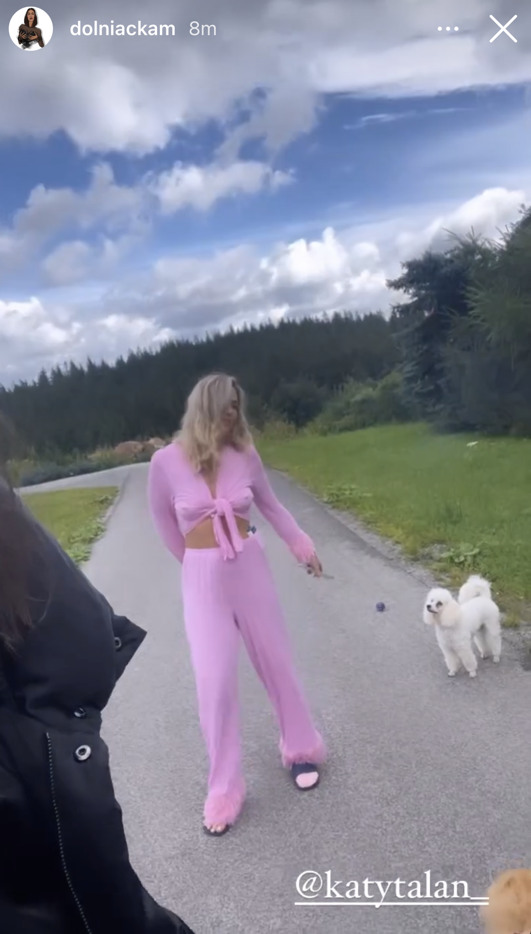 Dievčatá z Ruža pre nevestu na chate