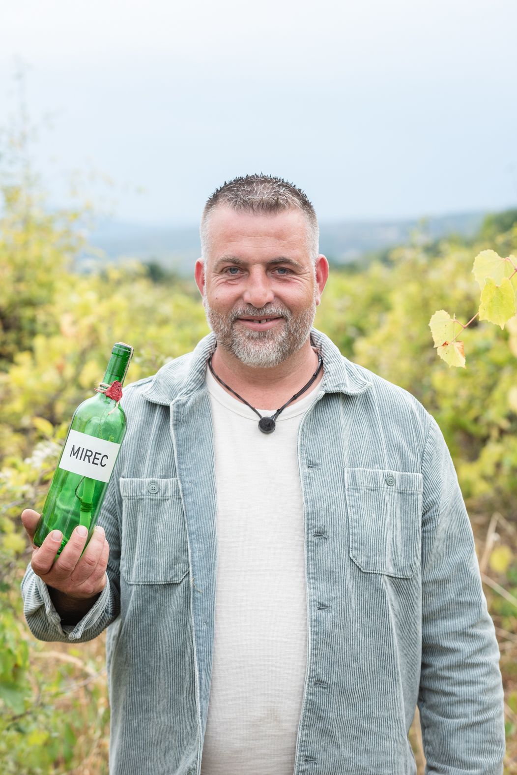 Príchod banditov na Farmu