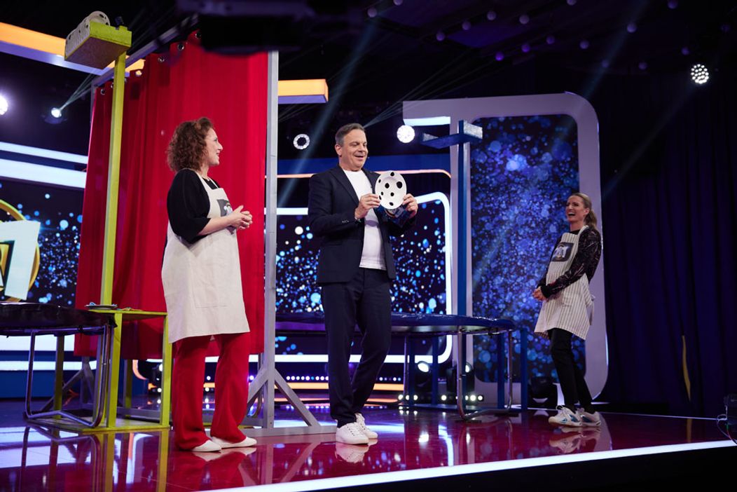 Zábery z premiérovej epizódy šou 2 na 1 so Zuzanou Mauréry