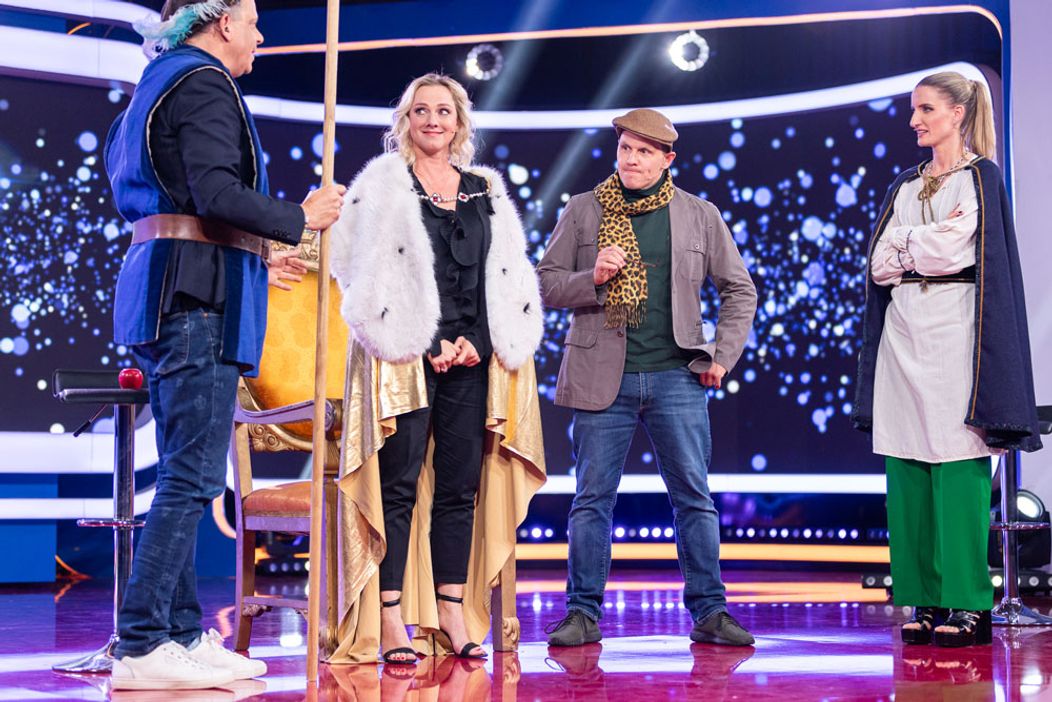 Monika Hilmerová v šou 2 na 1