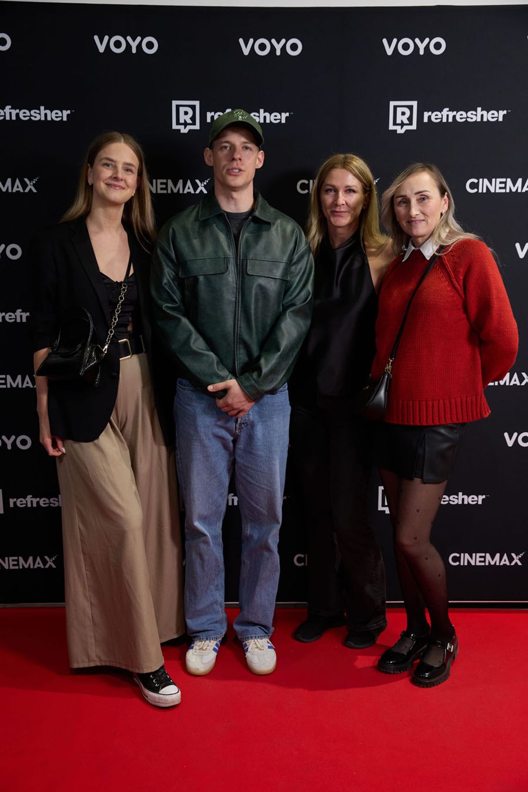 Ruža zdvihla divákov zo sedadiel: Premiéra v Martine bola zimomriavková