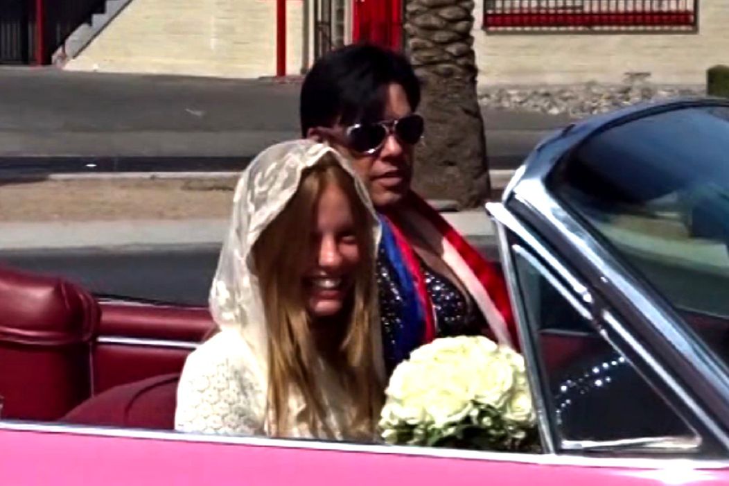Mia Goth a Shia LeBeouf sa rozvádzajú