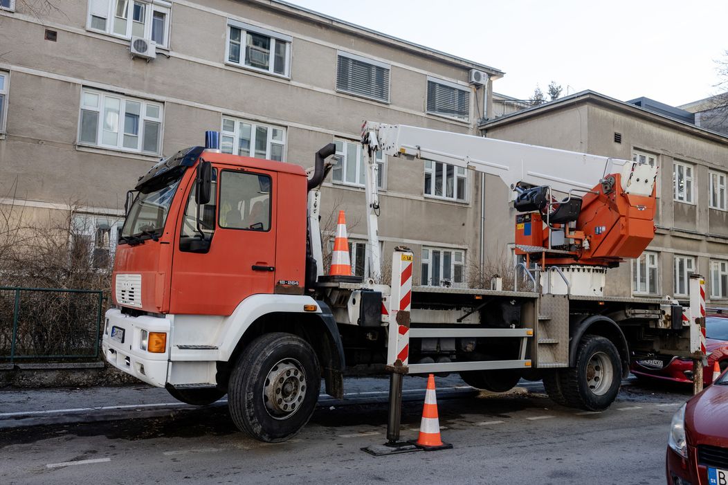 Na tomto nakrúcaní nechýbalo hasičšké auto.