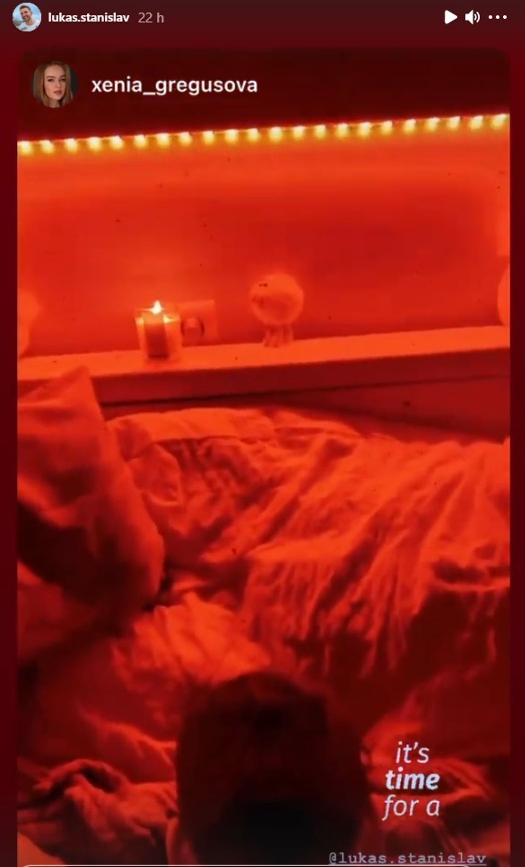 Romantická masáž pri sviečkach