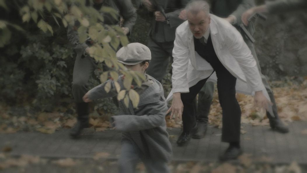 Lucia si spomenie na popravu Jurka a Romana.