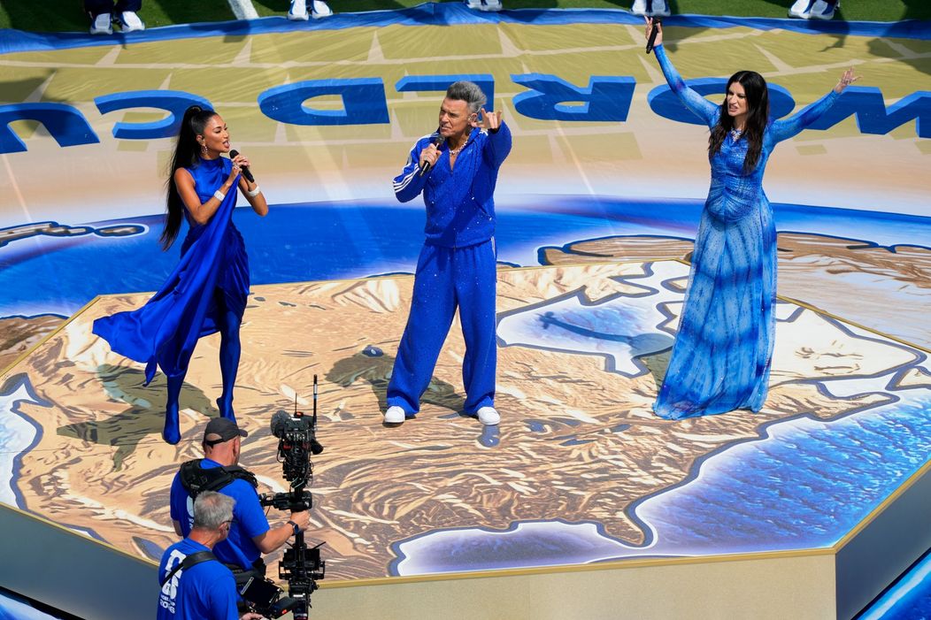 Robbie Williams, Laura Pausini a Nicole Scherzinger.