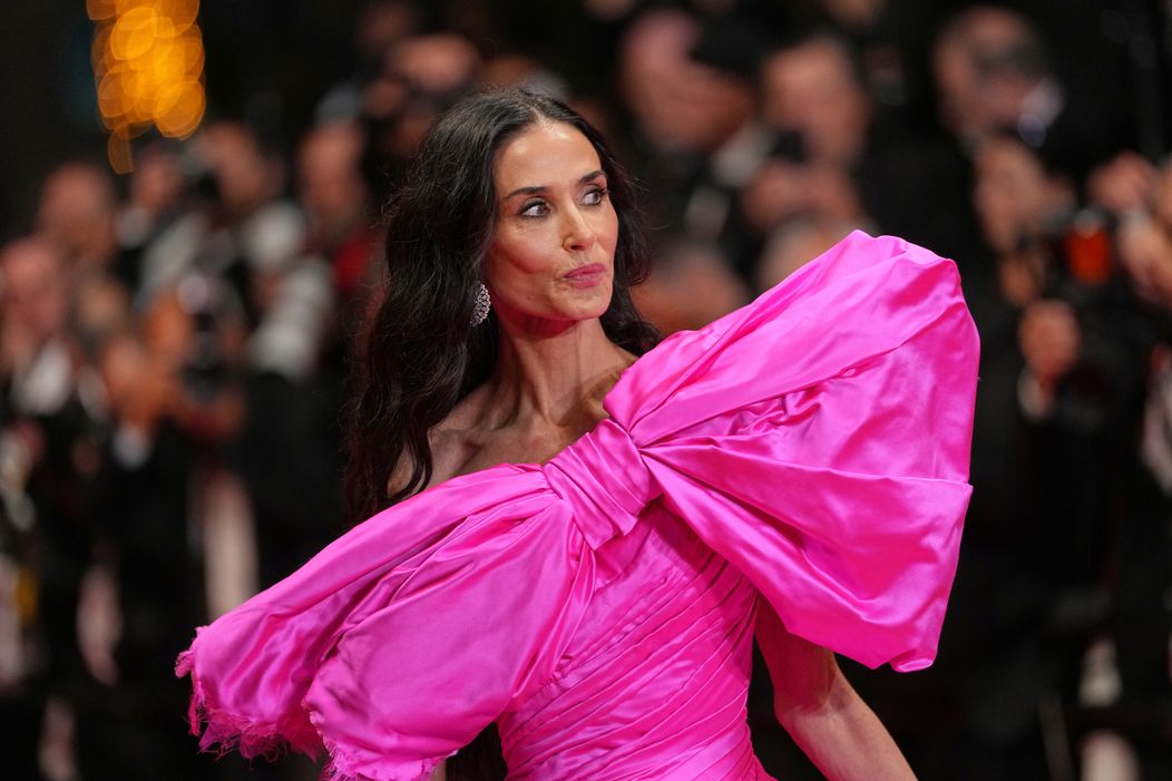 Demi Moore žiari na festivale v Cannes.