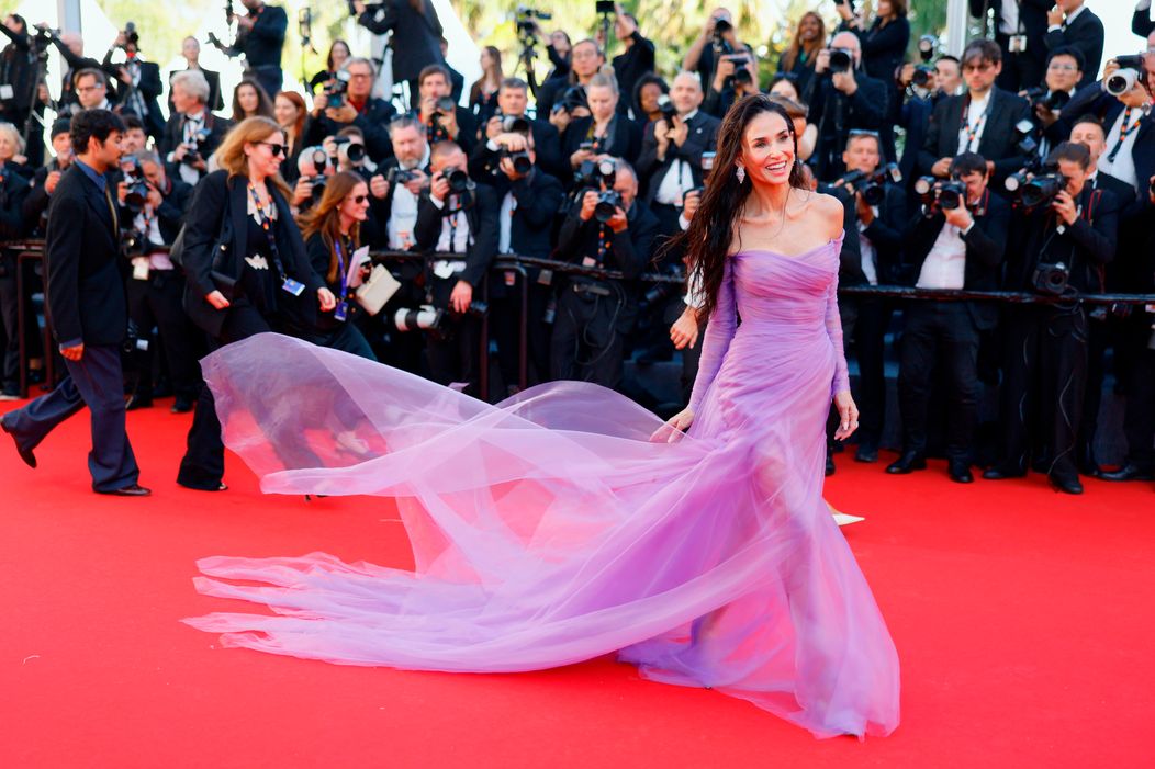 Demi Moore žiari na festivale v Cannes.
