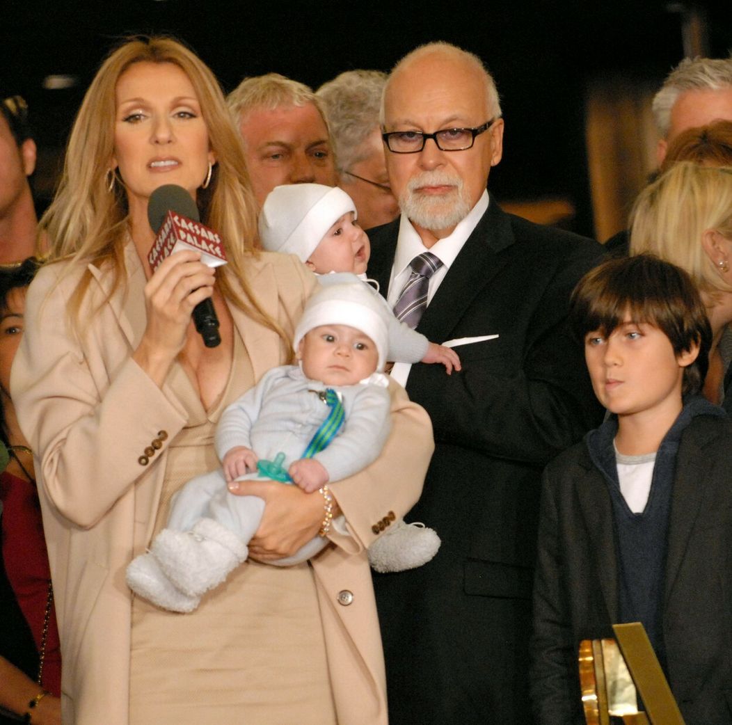 Céline Dion s manželom Reném Angélilom a ich deťmi v roku 2011.