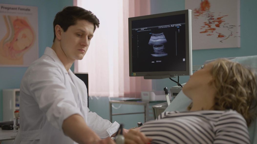 Juraj je dojatý, keď uvidel ultrazvuk svojho dieťatka