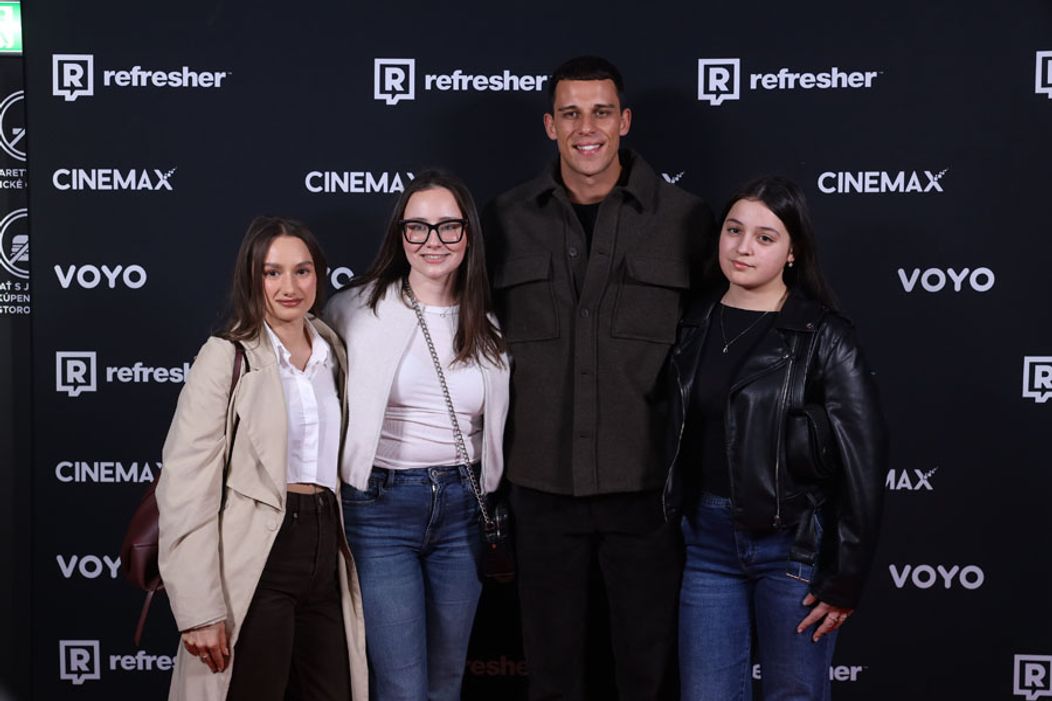 Takto vyzeralo šialenstvo na kinopremiére Ruže v Nitre