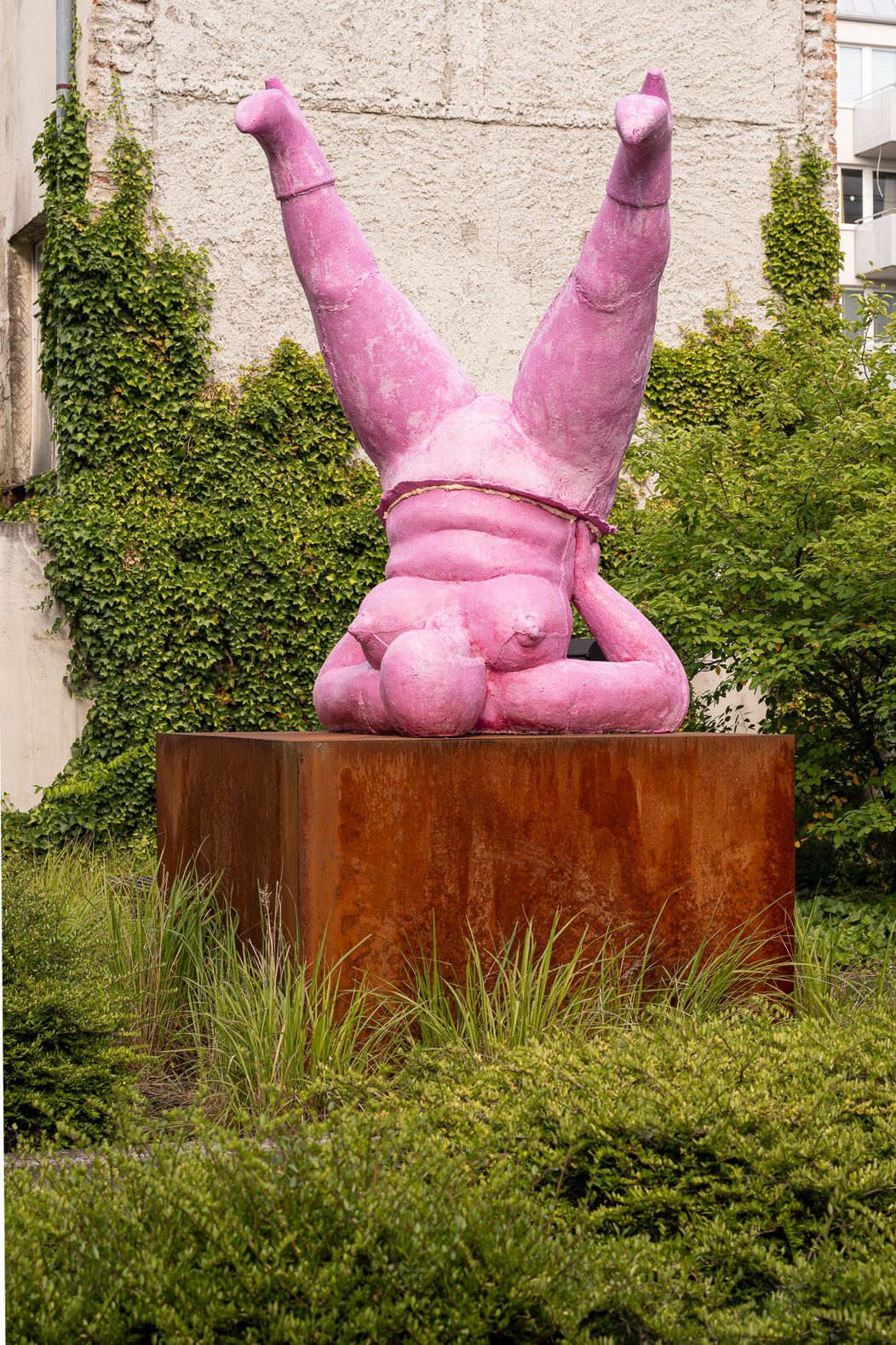 Zuzana Svatik - VARIOUS PEEING METHODS