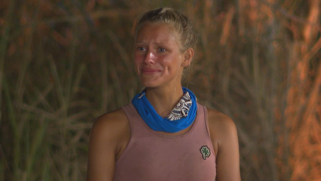 Veronika najskôr oľutovala svoje klamstvá na kmeňovej rade, no v dueli jej sily na Radka nestačili a v Survivore skončila.