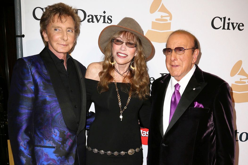 Zomrela hudobná legenda Clive Davis!