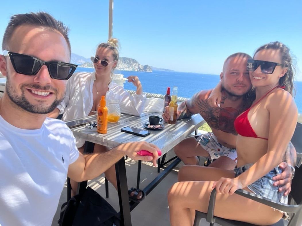 Tereza a Milan na dovolenke v Grécku