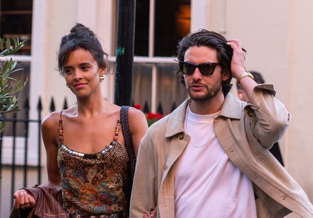 Ben Barnes a Aubrey Cleland sa zosobášili. 