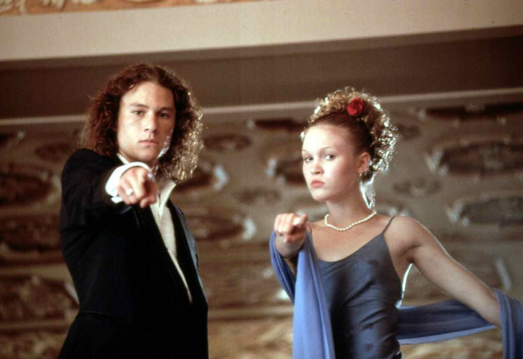Julia Stiles a Heath Ledger vo filme 10 dôvodov, ktoré na tebe nenávidím