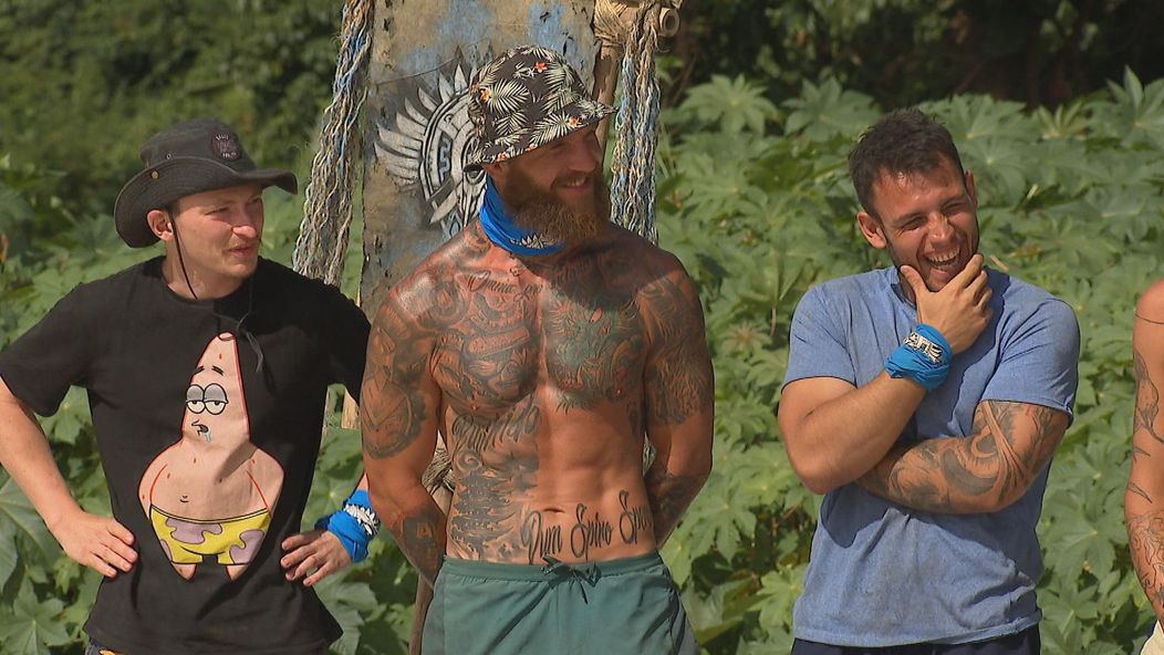 Výmenu členov v Survivore sprevádzali emócie na oboch stranách.