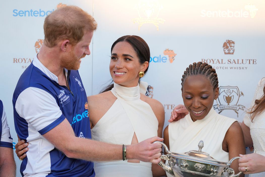 Princ Harry s Meghan po jazdeckom póle
