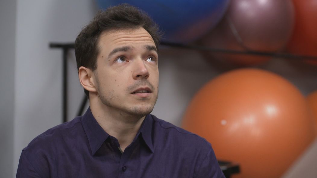 Eda na večer s Lenkou pripravuje Peťuška.