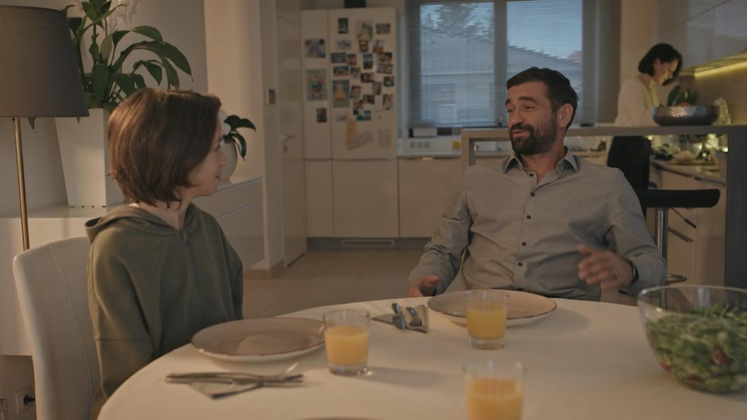 Jakub pripravil Eve prekvapenie a skončili v posteli.