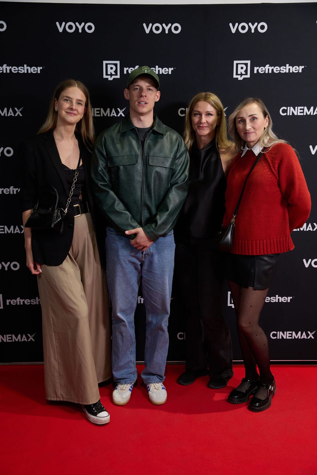 Ruža zdvihla divákov zo sedadiel: Premiéra v Martine bola zimomriavková