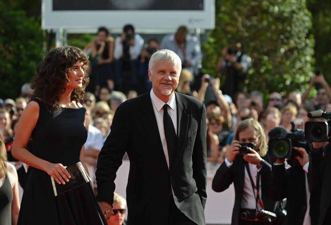 Tim Robbins a jeho partnerka Gratiela Brancusi