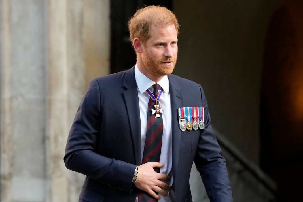 Princ Harry a NGN dosiahli dohodu. Vydavateľstvo sa mu ospravedlnilo