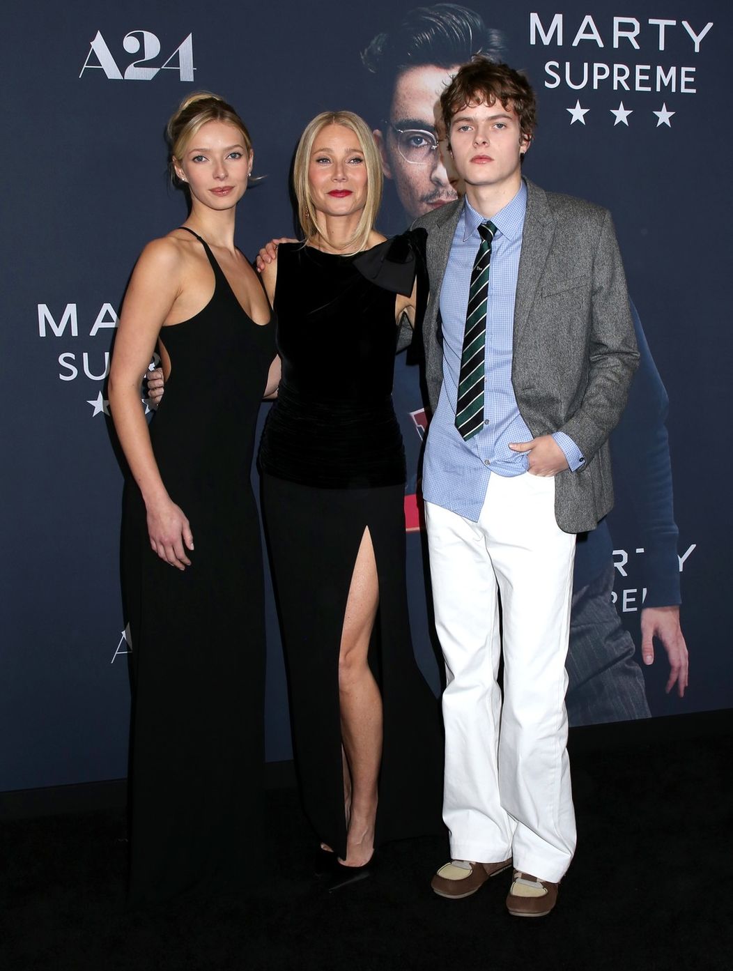 Dcéra Gwyneth Paltrow sa obliekla do maminých šiat z 90. rokov
