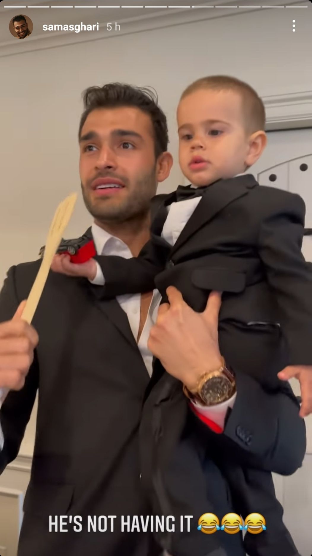 Sam Asghari na svadbe najlepšieho kamaráta