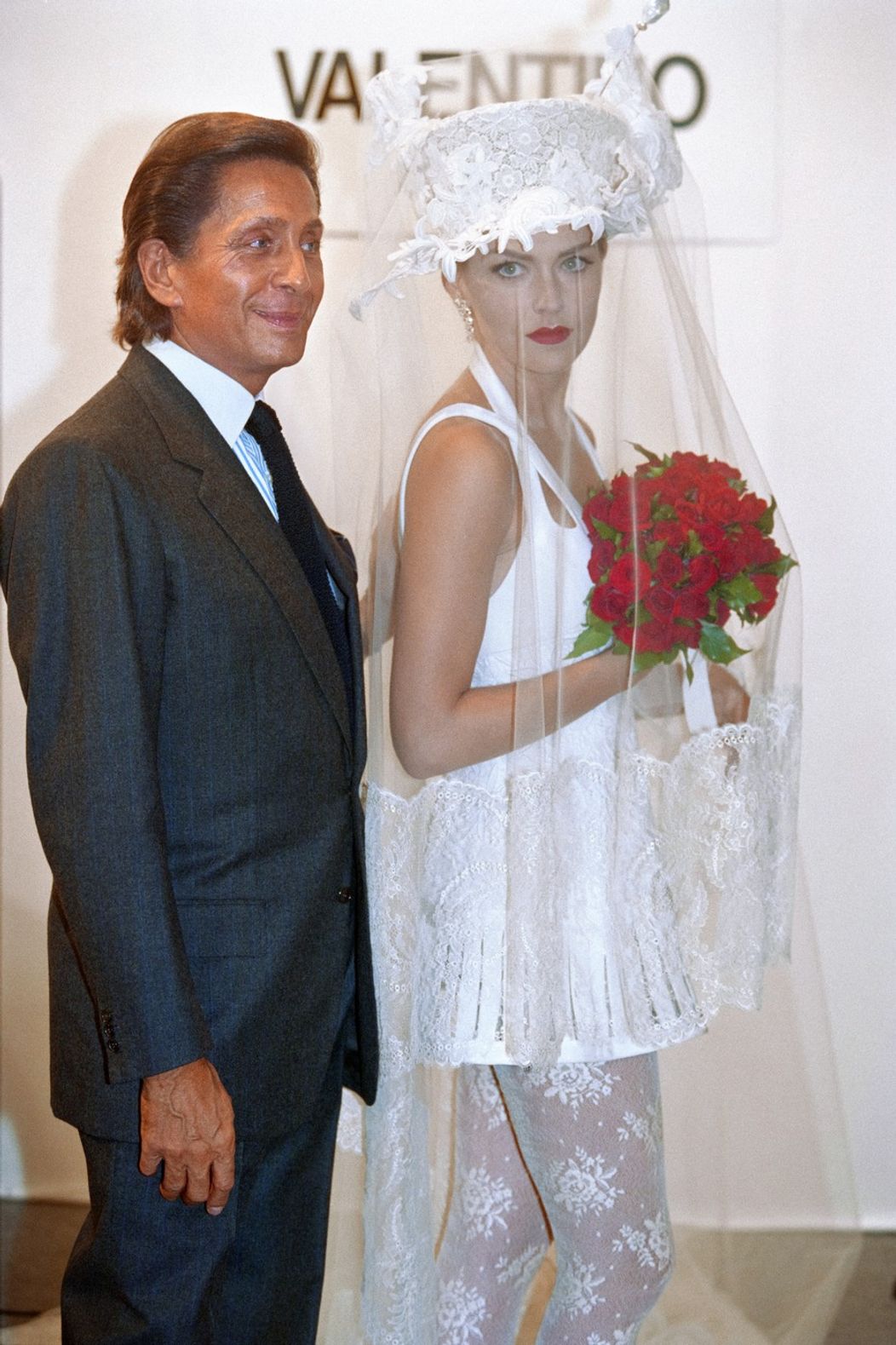 Sharon Stone na prehliadke značky Valentino v roku 1993.