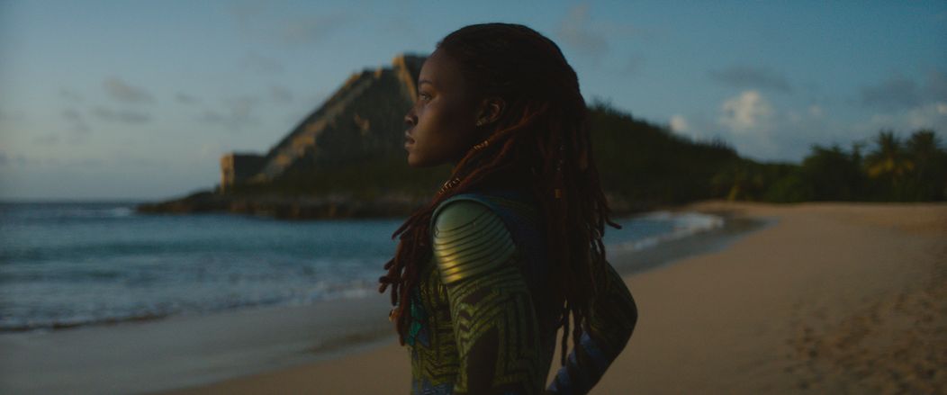 Záber z filmu Čierny panter: Navždy Wakanda