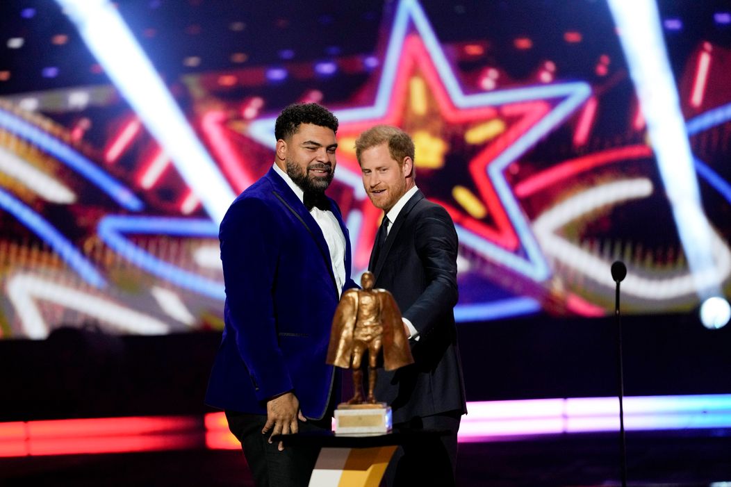 Princ Harry na odovzdávaní cien NFL