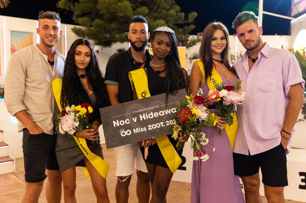 Tina vyhrala Miss Zoot, cenou bola noc v Hideaway.