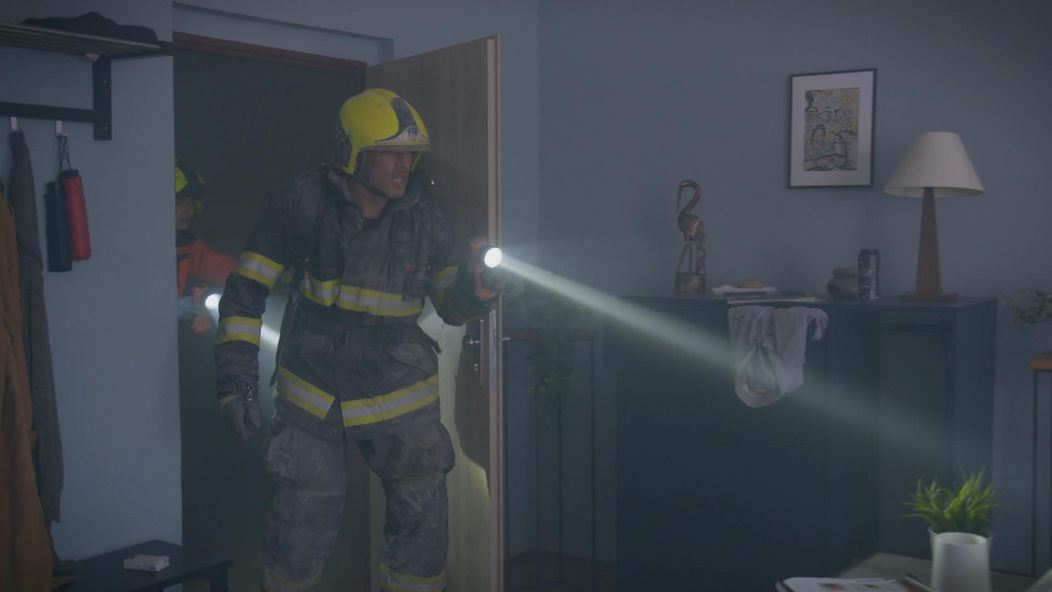 Adam Bardy ako záchranár v Ordinácii v ružovej záhrade
