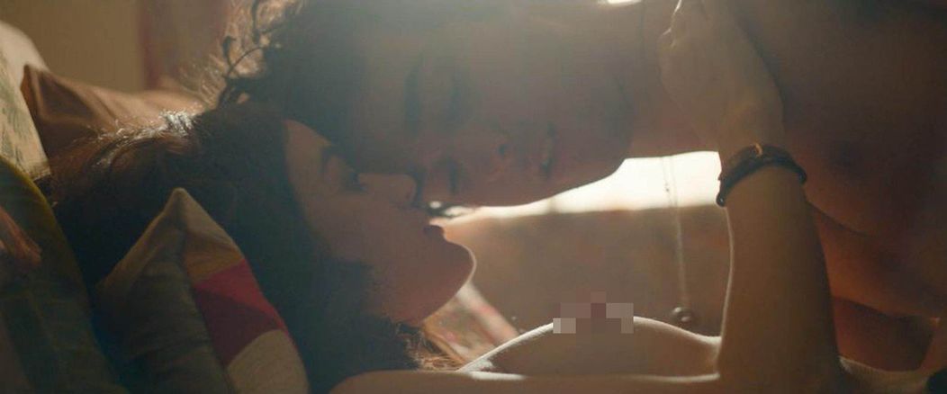 Lucy Hale v novom filme Dude