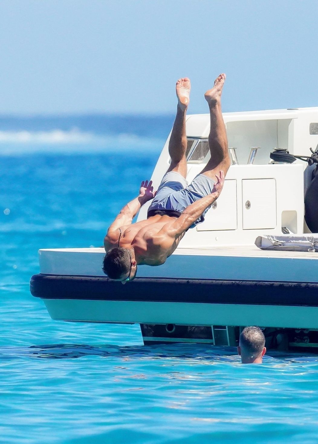 Zac Efron trávi leto v Európe