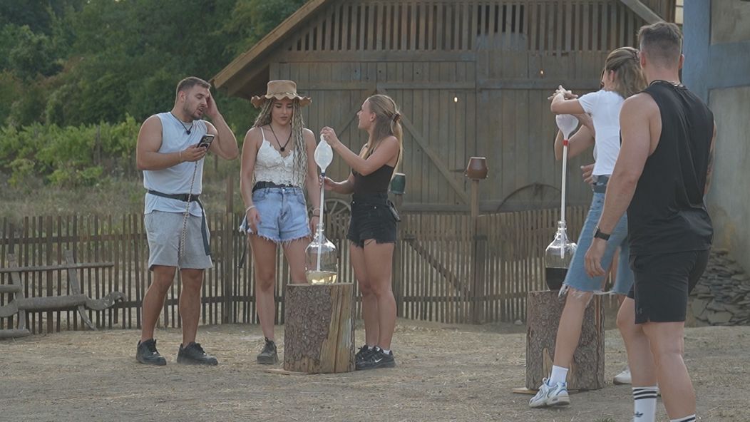 Na Farmu dorazili influenceri