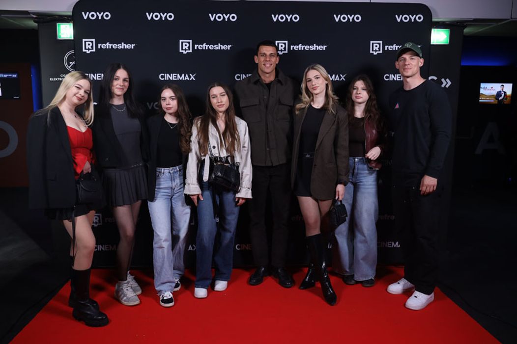 Takto vyzeralo šialenstvo na kinopremiére Ruže v Nitre
