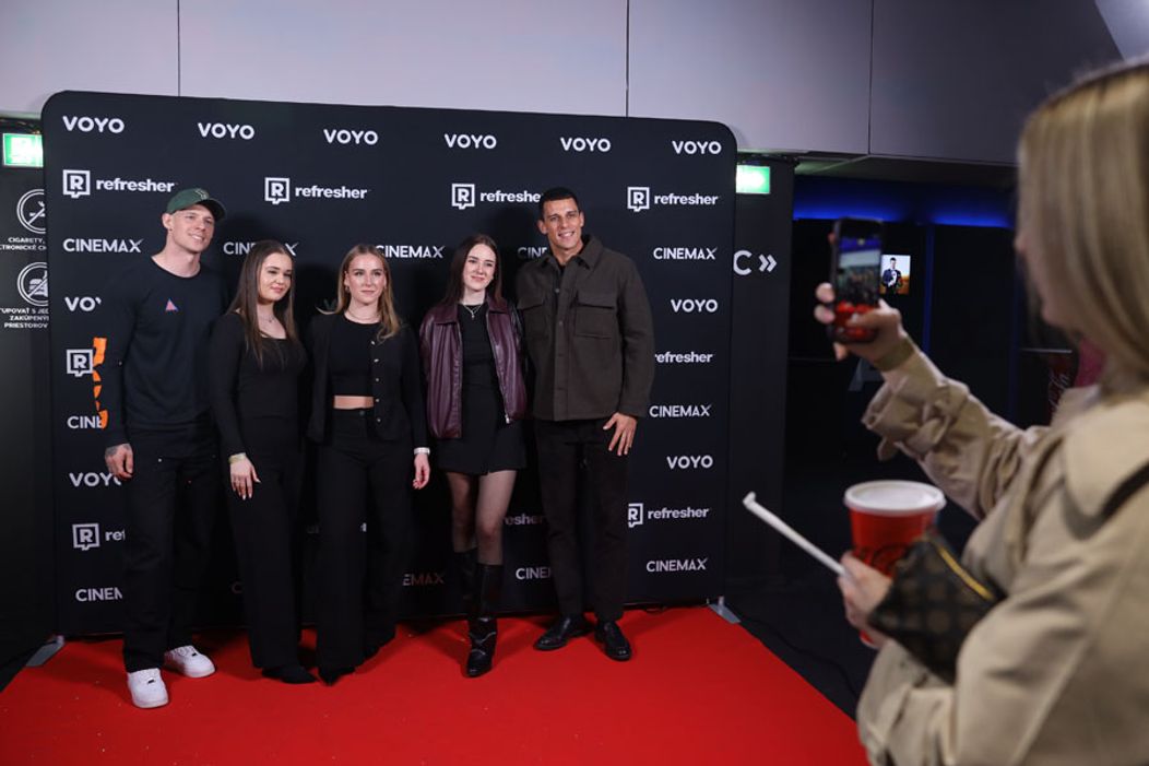 Takto vyzeralo šialenstvo na kinopremiére Ruže v Nitre