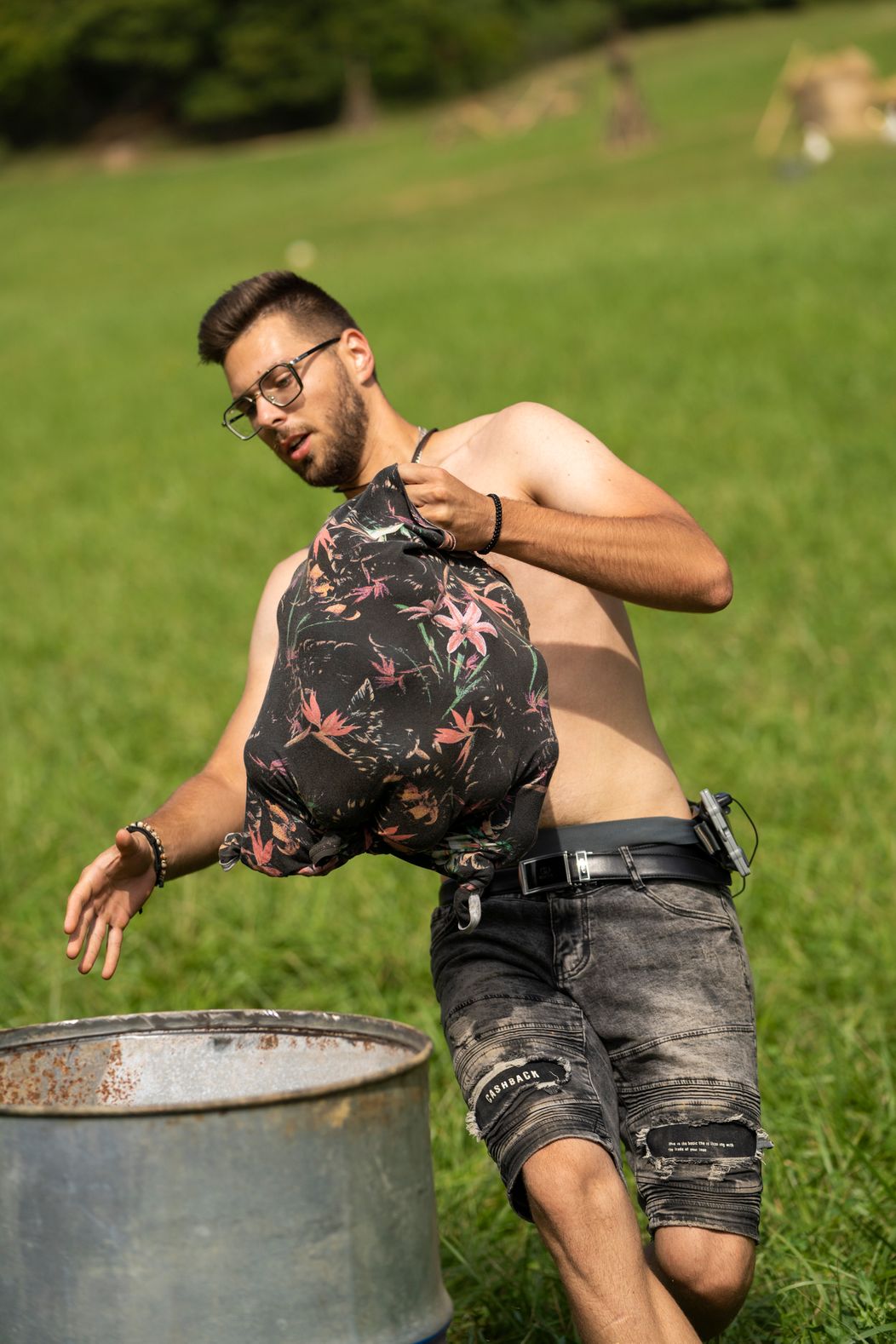 Veselý 21. deň na Farme, nové zvieratá, nové zranenie a guľôčková bitka