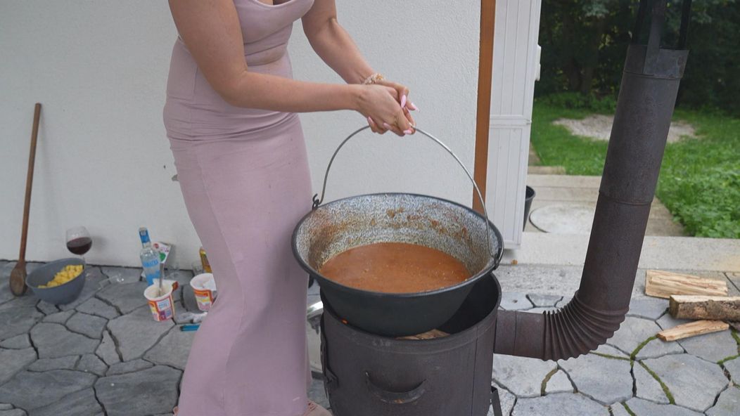 Dievčatá z Ruže pre nevestu na chate: Prekvapil ich striptér