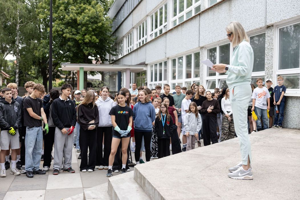 Týždeň pre budúcnosť: Markíza na dobrovoľníckej akcii Naše mesto na ZŠ v Stupave
