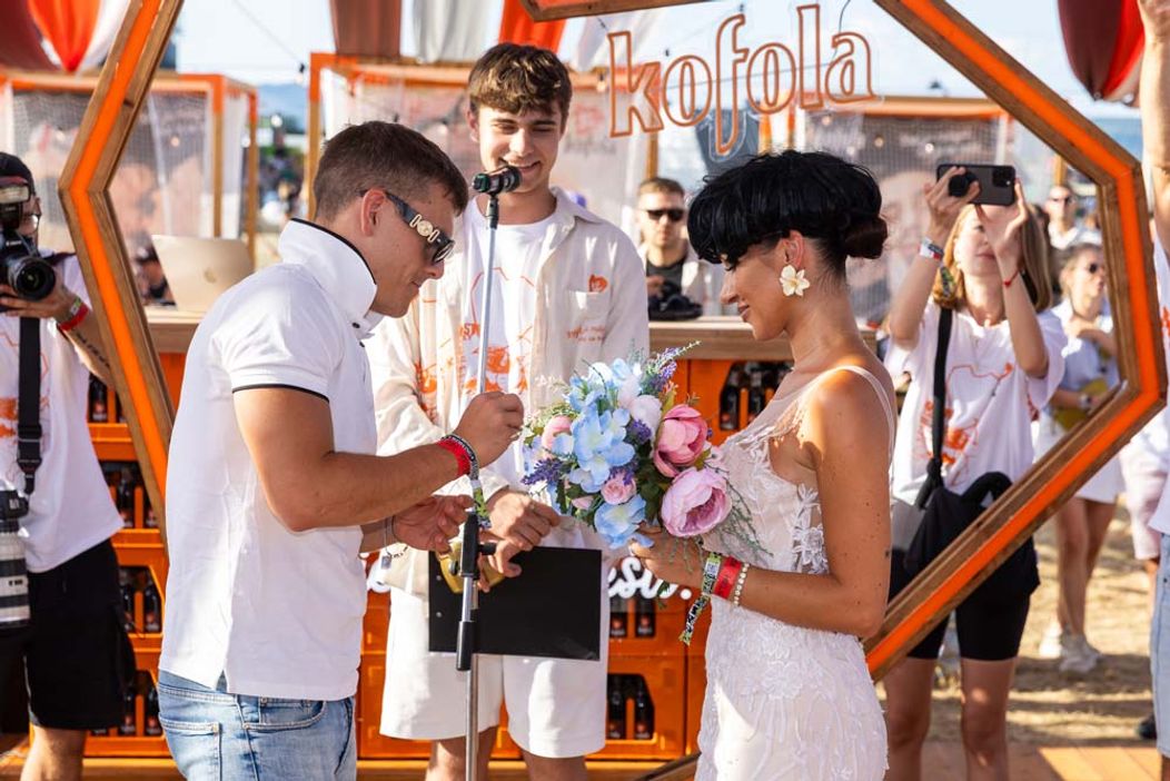 Jovinečko a Bianka pred oltárom