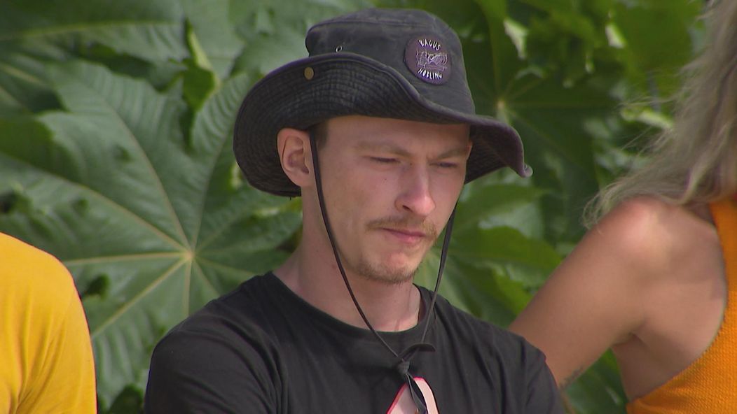 Výmenu členov v Survivore sprevádzali emócie na oboch stranách.